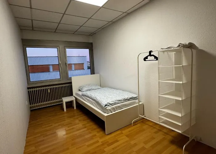 10 Personen - 6 Einzelzimmer Parkplatz Lkw * Драйайх