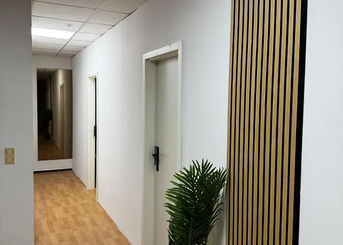 10 Personen - 6 Einzelzimmer Parkplatz Lkw Драйайх